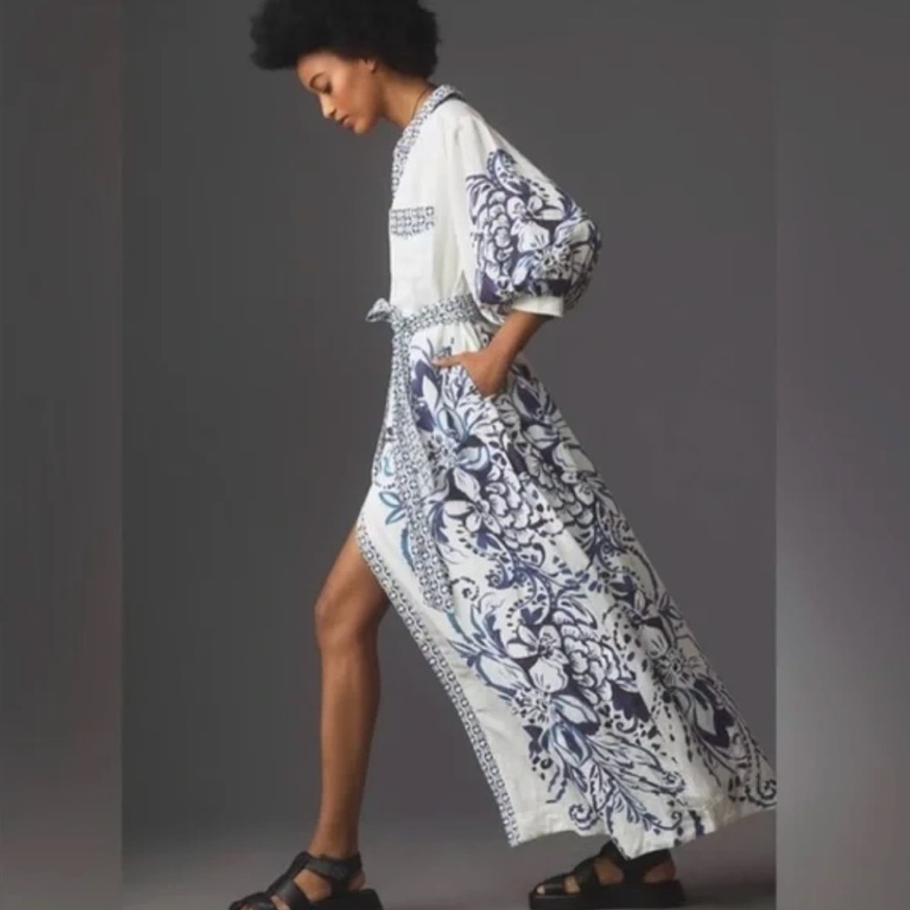 Elegant Blue and White Floral Maxi Dress - Picture 3 of 4